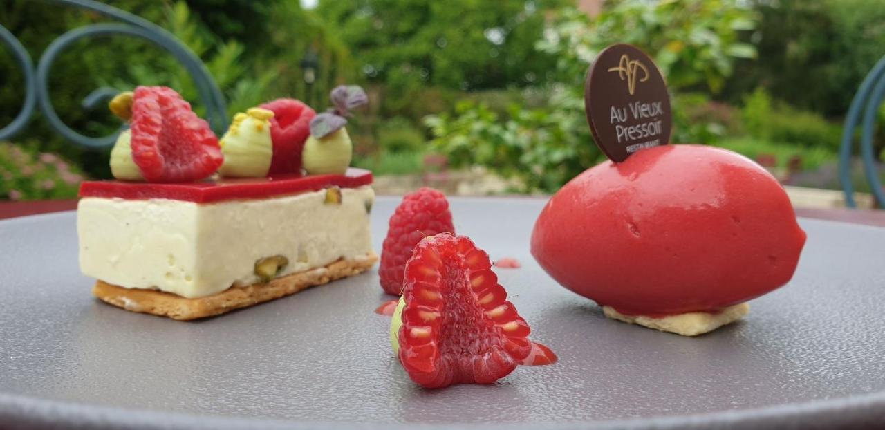 Auberge Du Lac, Sure Hotel Collection By Best Western Mesnil-Saint-Père Eksteriør bilde