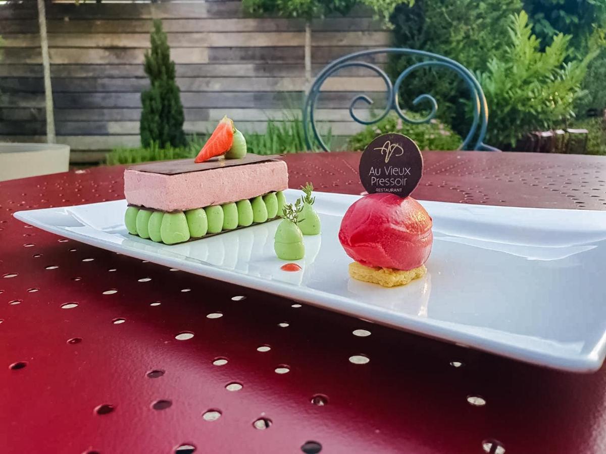 Auberge Du Lac, Sure Hotel Collection By Best Western Mesnil-Saint-Père Eksteriør bilde