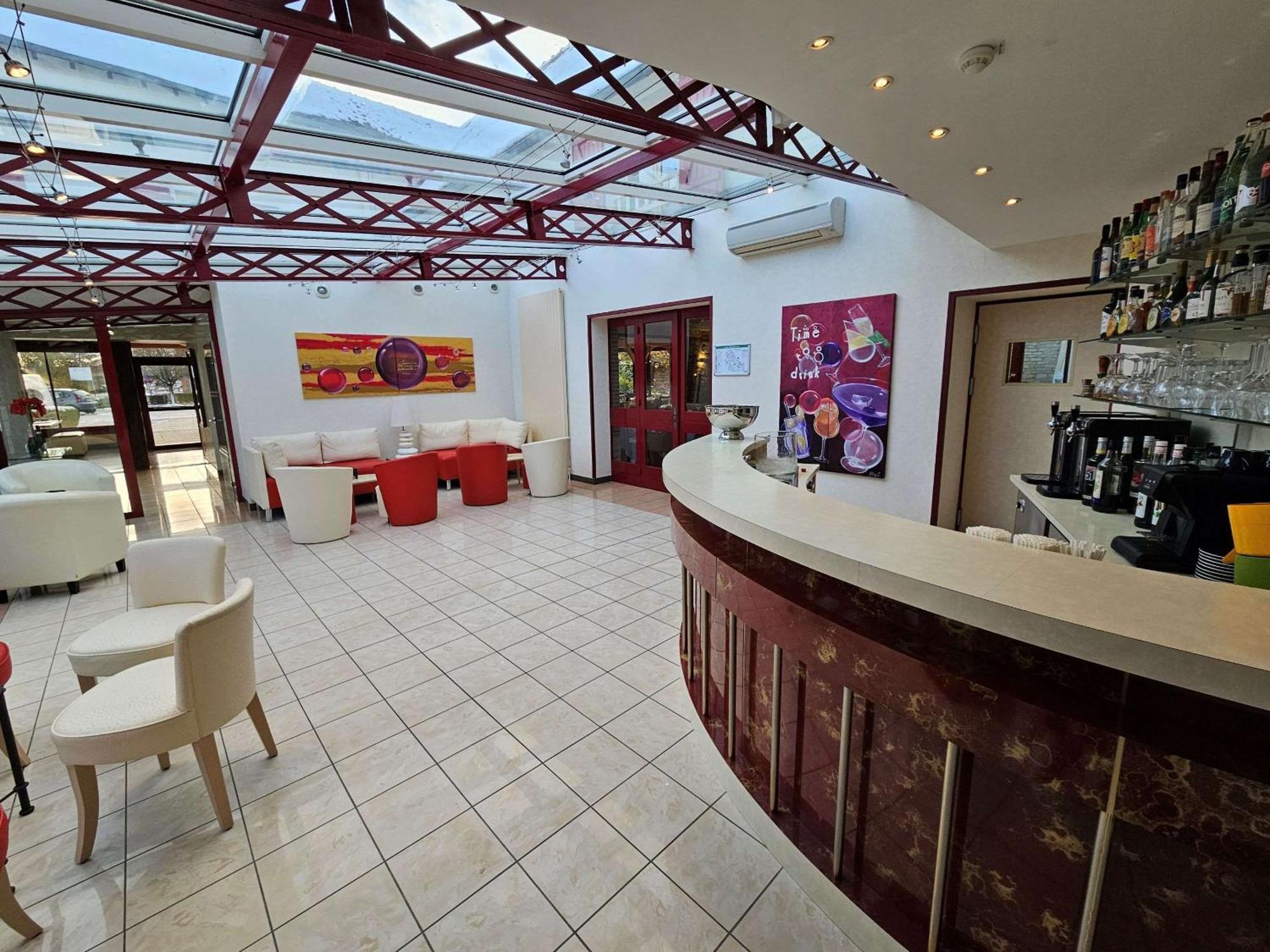 Auberge Du Lac, Sure Hotel Collection By Best Western Mesnil-Saint-Père Eksteriør bilde