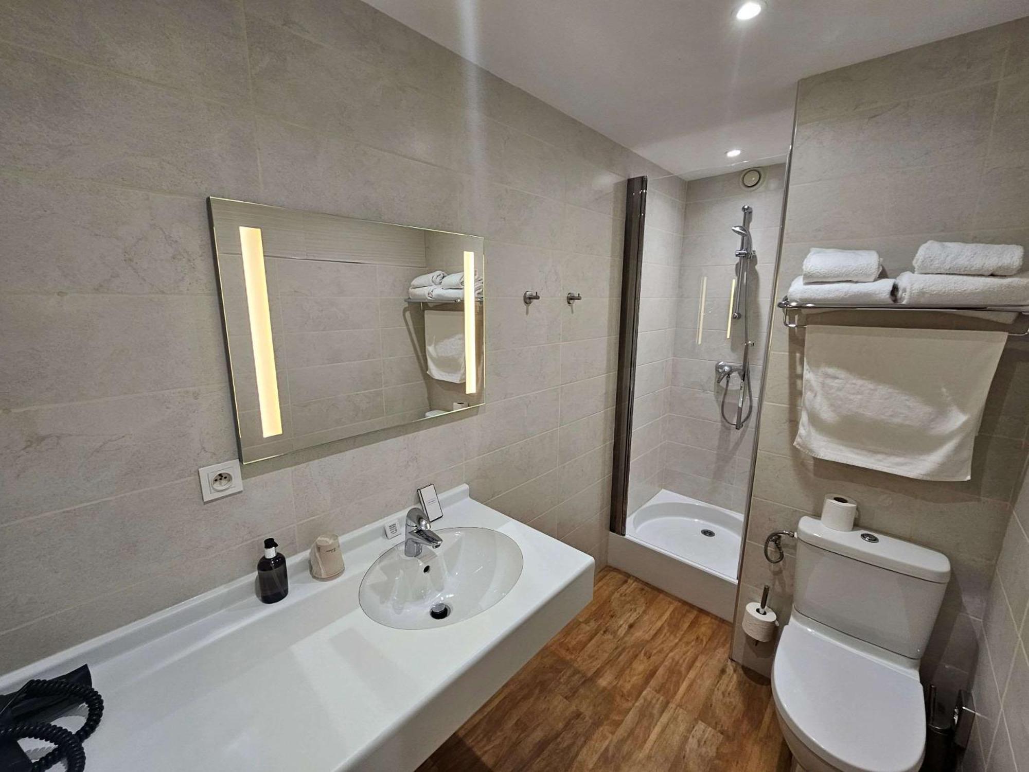 Auberge Du Lac, Sure Hotel Collection By Best Western Mesnil-Saint-Père Eksteriør bilde