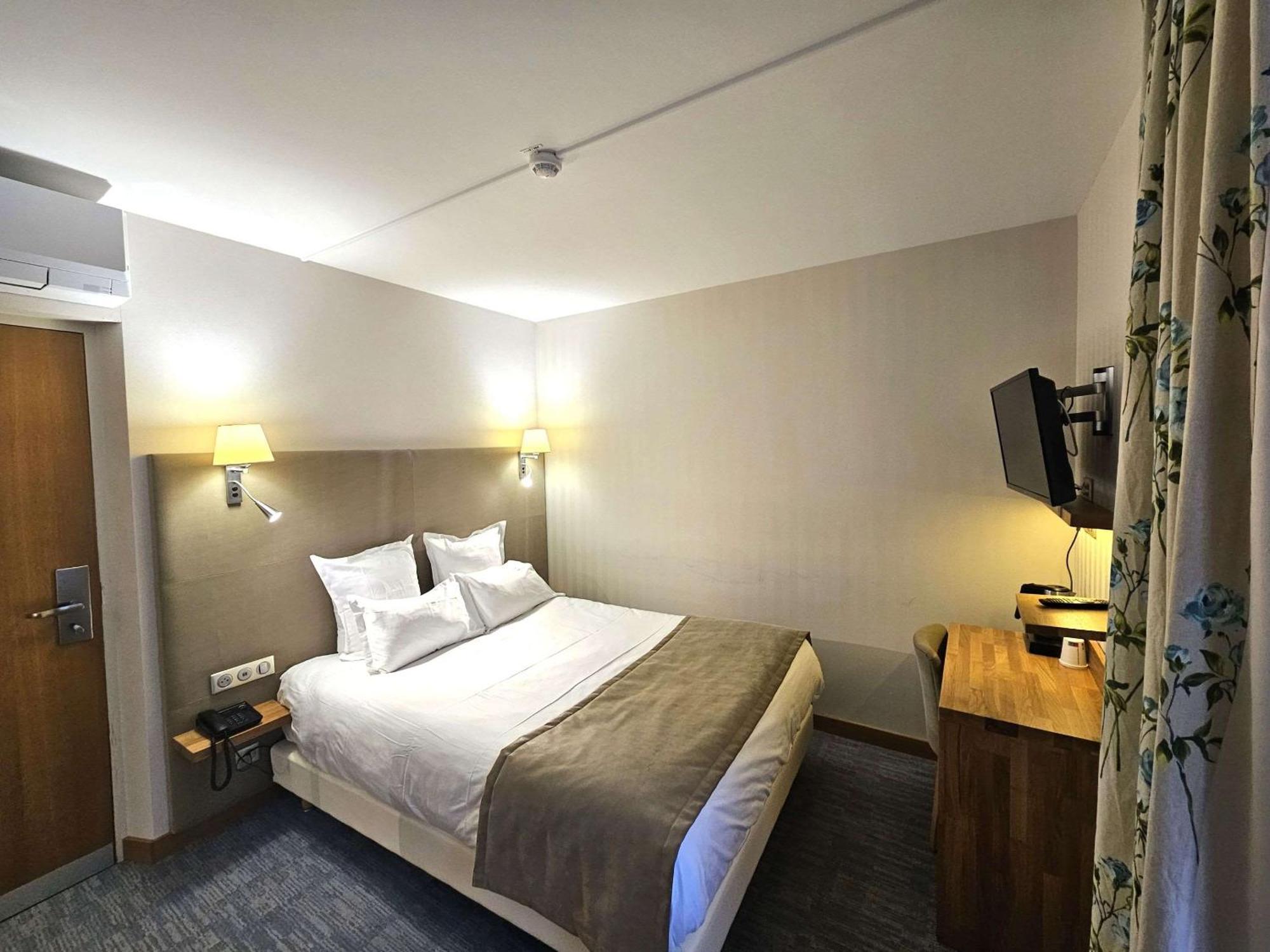 Auberge Du Lac, Sure Hotel Collection By Best Western Mesnil-Saint-Père Eksteriør bilde