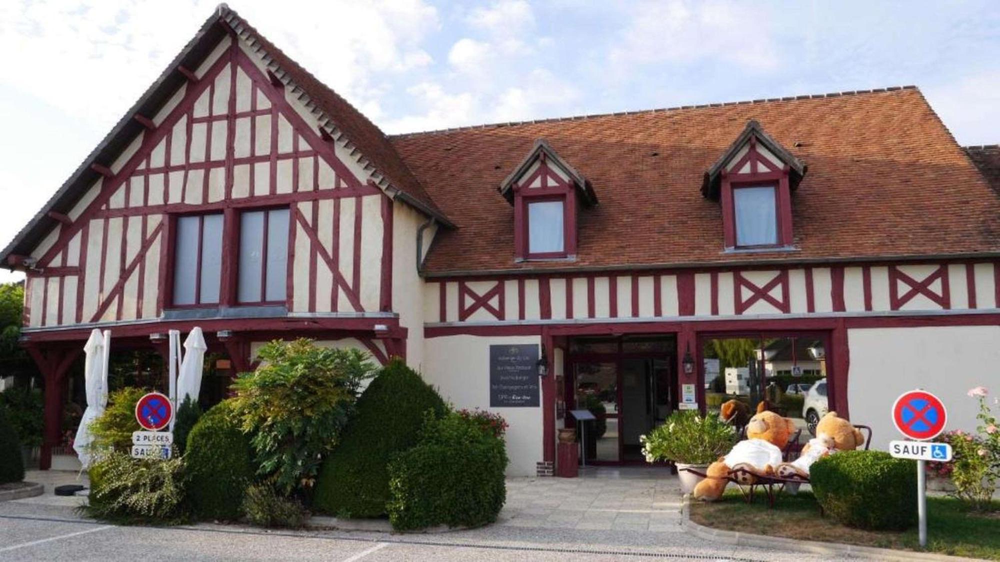 Auberge Du Lac, Sure Hotel Collection By Best Western Mesnil-Saint-Père Eksteriør bilde