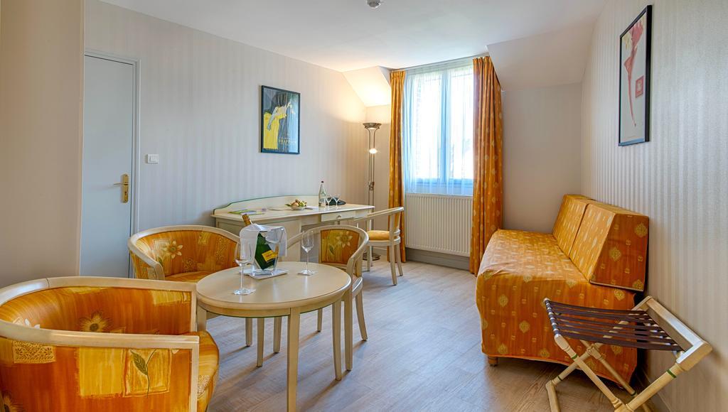 Auberge Du Lac, Sure Hotel Collection By Best Western Mesnil-Saint-Père Eksteriør bilde